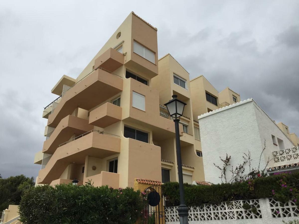 Casa Cachita 2-Confortable Estudio A Pie De Playa Estepona Exterior foto